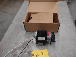 lot 217 image: (1) New Pentair Sureflo Electric Pu...