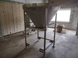 lot 221 image: Apache Stainless Steel Tank, 61x78...