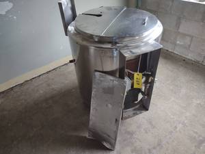 lot 223 image: Groen Steam Jacketed Kettle, Model ...