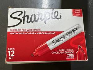 lot 73 image: 11ct Pack of red King Sized Sharpies