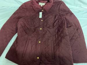 lot 128 image: Talbots Quilted Womens Coat - M