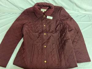 lot 131 image: Talbots Quilted Womens Coat - L