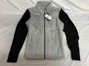 lot 140 image: Womens Cutter and Buck Grey and Black Sweater - M