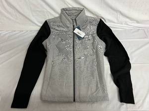 lot 141 image: Womens Cutter and Buck Grey and Black Sweater - M