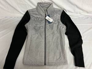 lot 142 image: Womens Cutter and Buck Grey and Black Sweater - M