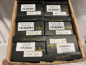 lot 22 image: 12 Pairs Lulu Devin Sandals-8.5 & 9