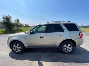 2010 Ford Escape Limited - 1 OWNER - AWD
