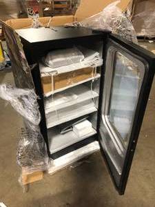 lot 38 image: Masterbuilt Digital Electric Smoker   Customer Returns See Pictures