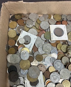 lot 12 image: LARGE Lot of Foreign Currency, Mostly coins, some paper