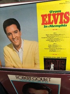 lot 70 image: LARGE Estate Lot of Assorted Vinyl Records