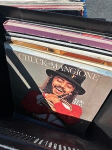 lot 76 image: LARGE LP Vinyl lot hip hop, R&ampB blues and more LOT