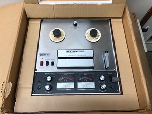 lot 79 image: Nice Condition Vintage TEAC Model A-2050 Reel-to-Reel Player wBox