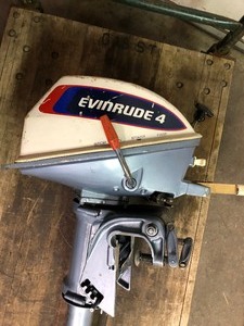 lot 92 image: Working Vintage EVINRUDE Model 4606M 4hp Outboard Boat Motor