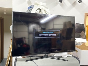lot 52 image: Working SAMSUNG Model UN40ES6100 Smart TV wRemote 