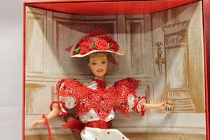 lot 50 image: Barbie Coca-Cola Soda Fountain Sweetheart Fashion Classic Series