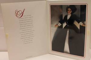 lot 116 image: Romantic Interlude Barbie Collector Edition
