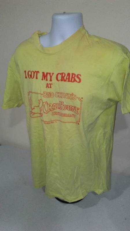 lot 53 image: Bob Chinns Crab House. Chicago
