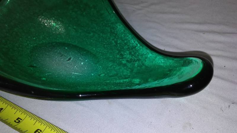 lot 45 image: Vintage Blanco 537. Green Freeform Bowl.