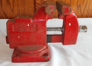 lot 8 image: Wilton Bench Vice. Like New