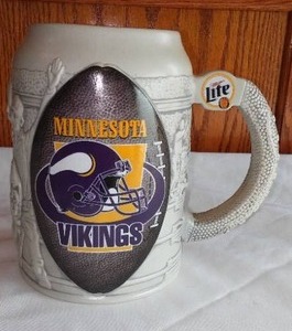 lot 71 image: Vintage Miller Lite 2nd Series Minnesota Vikings NFL Stein.