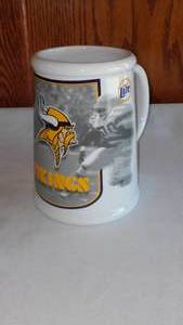 lot 111 image: Minnesota Vikings NFL  Miller Lite Mug.