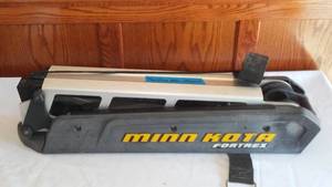 lot 165 image: Minn Kota Fortrex Trolling Motor Mount.
