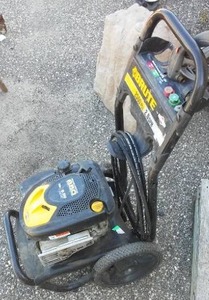 lot 291 image: Brute Pressure washer by Briggs and Stratton.