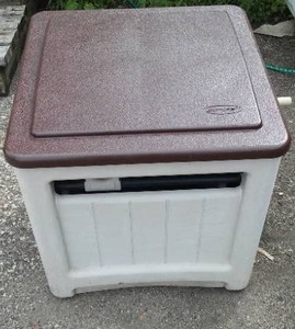 lot 303 image: Suncast Hose Reel.