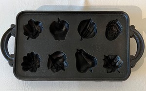 lot 132 image: Professionally Restored JOHN WRIGHT Cast Iron Baking Mold - Fruits and Vegetables