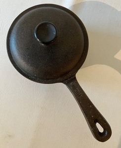 lot 133 image: Professionally Restored Cast Iron Pot with Lid
