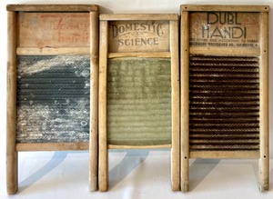 lot 91 image: Vintage DUBL HANDI & SCANTY HANDI & DOMESTIC SCIENCE Scrub Surface Washboards - Qty 3