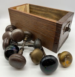 lot 172 image: Vintage Wooden Box with Door Knobs including Brass