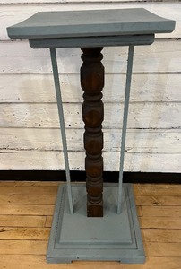 lot 177 image: Vintage Mid Century Painted Plant Stand