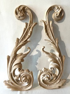 lot 224 image: Pair Large Baroque Wall Hanging Leaf Scroll