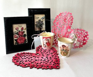 lot 261 image: VALENTINE DECOR Faux Patent Crocodile Frames & Vintage Style Postcard Art, Decoupage Vintage Reproduction Valentine Baskets, Pair of Laser Cut Wood Hearts