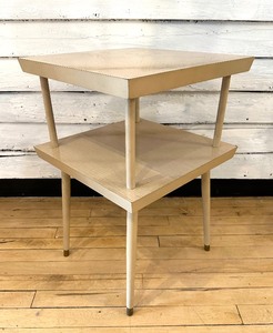 lot 274 image: MID CENTURY MODERN Blond WOOD & Laminate 2-Tier Side Table