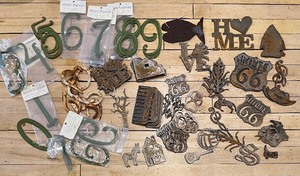 lot 306 image: Vintage Primitive Rusty Metal Shapes and Numbers