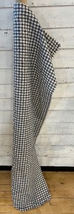 lot 324 image: Blue and White Bolt of Fabric - Over 11 Feet