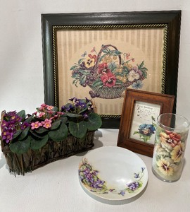 lot 334 image: Floral Decor including a Signed Print and More