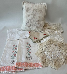lot 381 image: Vintage Linen including His and Hers Towels and Small Embroidery Pillow