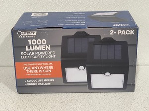 lot 18 image: Solar LED Security Light