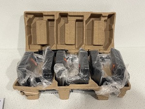 lot 26 image: Tommy Bahama Solar Pathway Lights 6 Pack