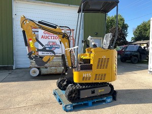 lot 273 image: Mini Excavator H15