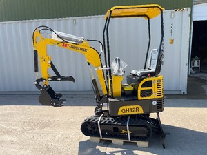 lot 272 image: Mini Excavator QH12R