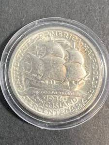 1936 US LONG ISLAND COMMEM HALF DOLLAR IN AIRTITE