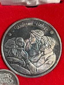 1 TROY OZ .999 FINE SILVER WELCOME BABY ROUND WITH 110TH OZ SILVER