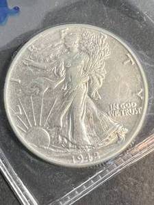 1942 US WALKING LIBERTY HALF DOLLAR