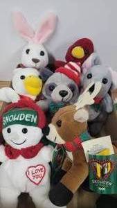 lot 18 image: LOT of Seven 1998 Snowden and Friends Holiday Animals Frosty, Reindeer