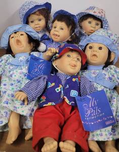 lot 43 image: LOT of Five 11 My Pals