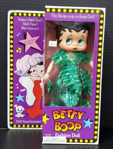 lot 115 image: Betty Boop Fashion Doll Green Dress NRFB M Toy